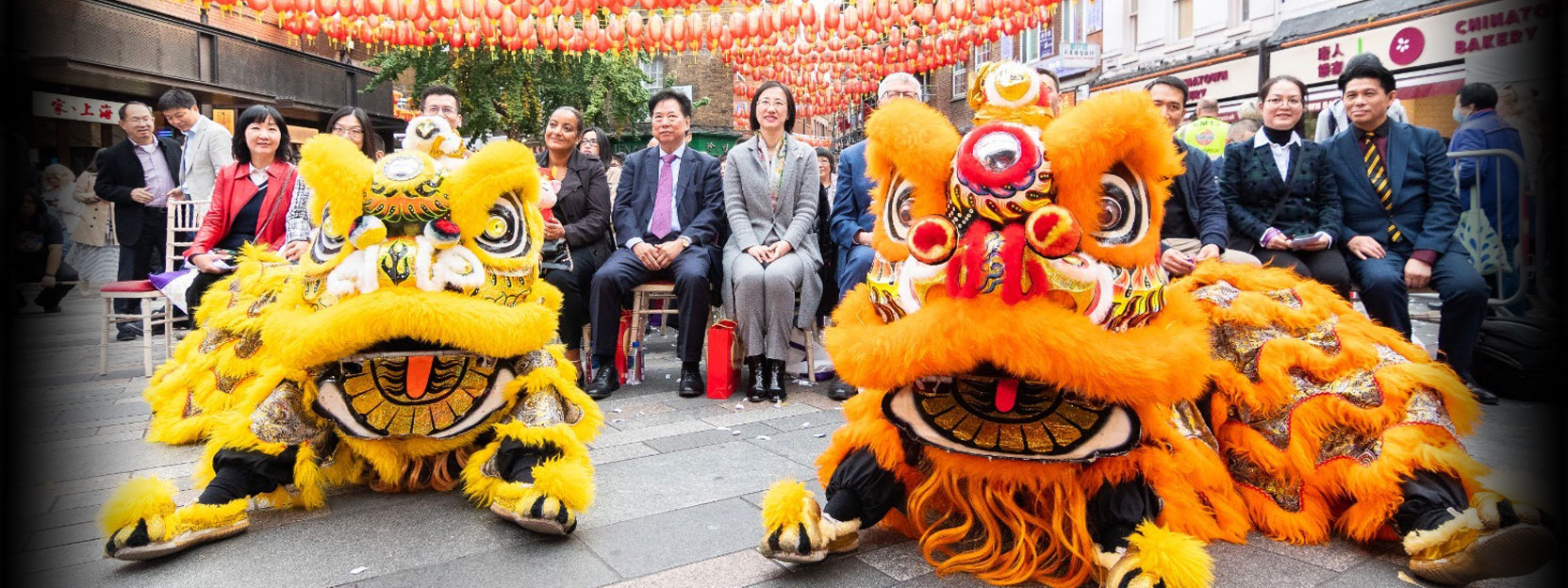 chinese-lion-dancers
