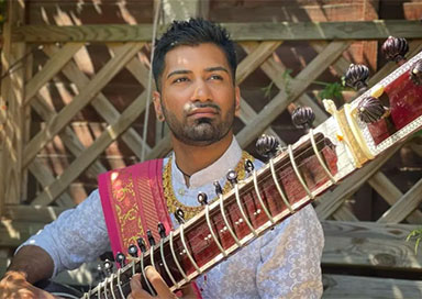 Indian Clasical Sitar Player