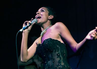 Eclectic Ladyland - Solo Singer Eclectic Ladyland - Solo Singer