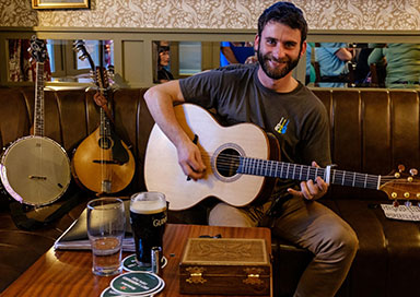 Blackwood & Bronze - Irish Ballad and Trad Duo / Trio Blackwood & Bronze - Irish Ballad and Trad Duo / Trio